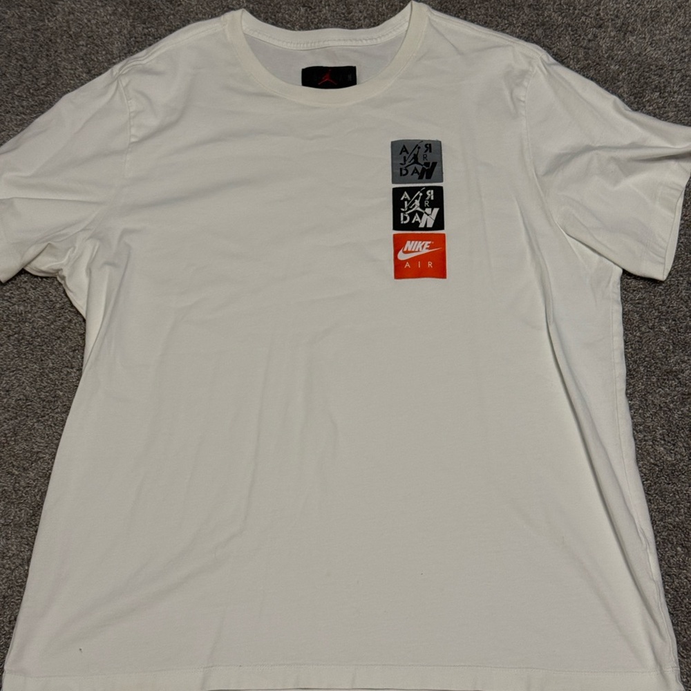 Air Jordan 4 Legacy Woven Labels T-Shirt 'White' - Picture 2 of 5